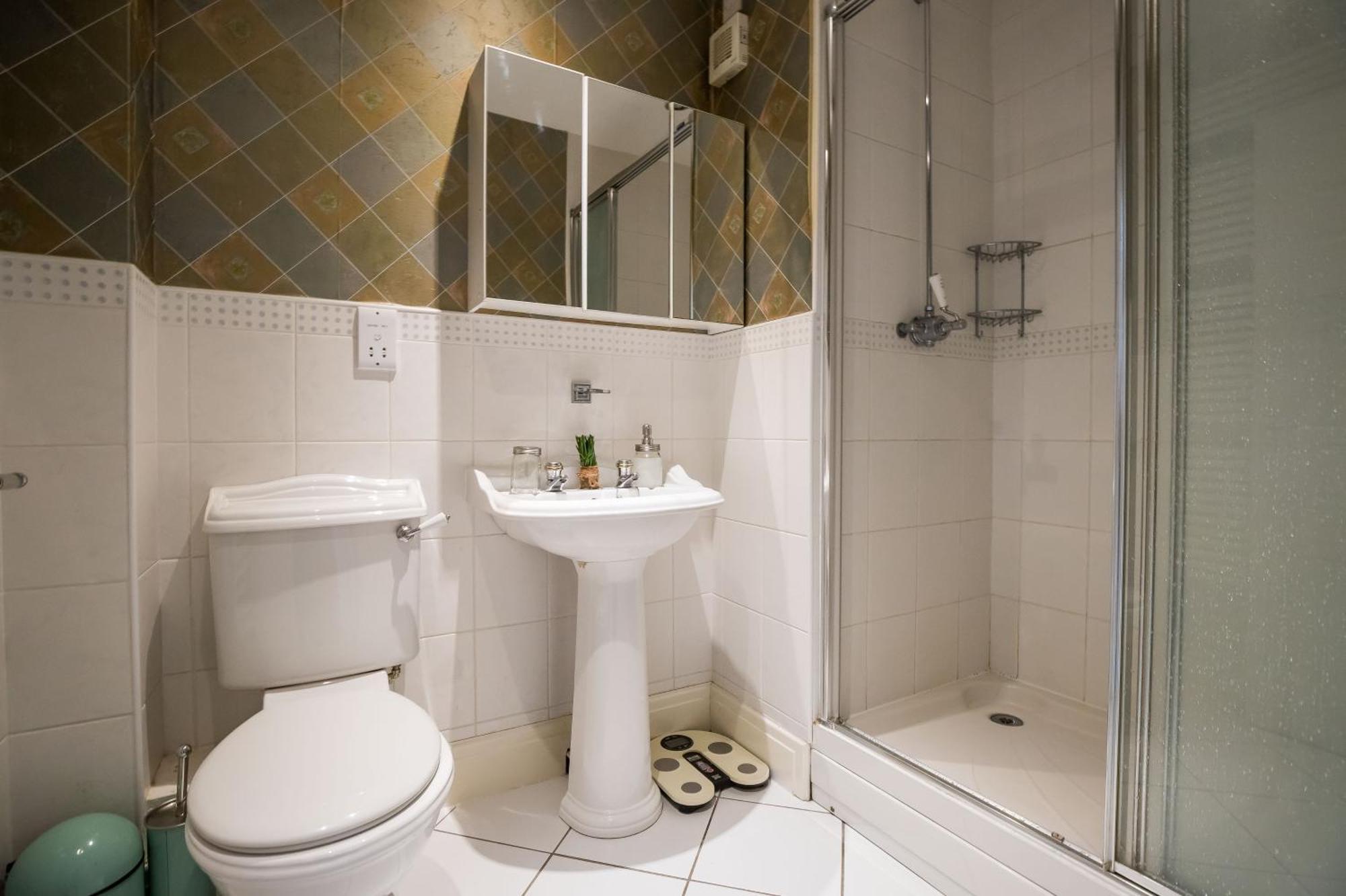 Hotel Spacious, 3 Bed House For 6 In Central Chester Exterior foto