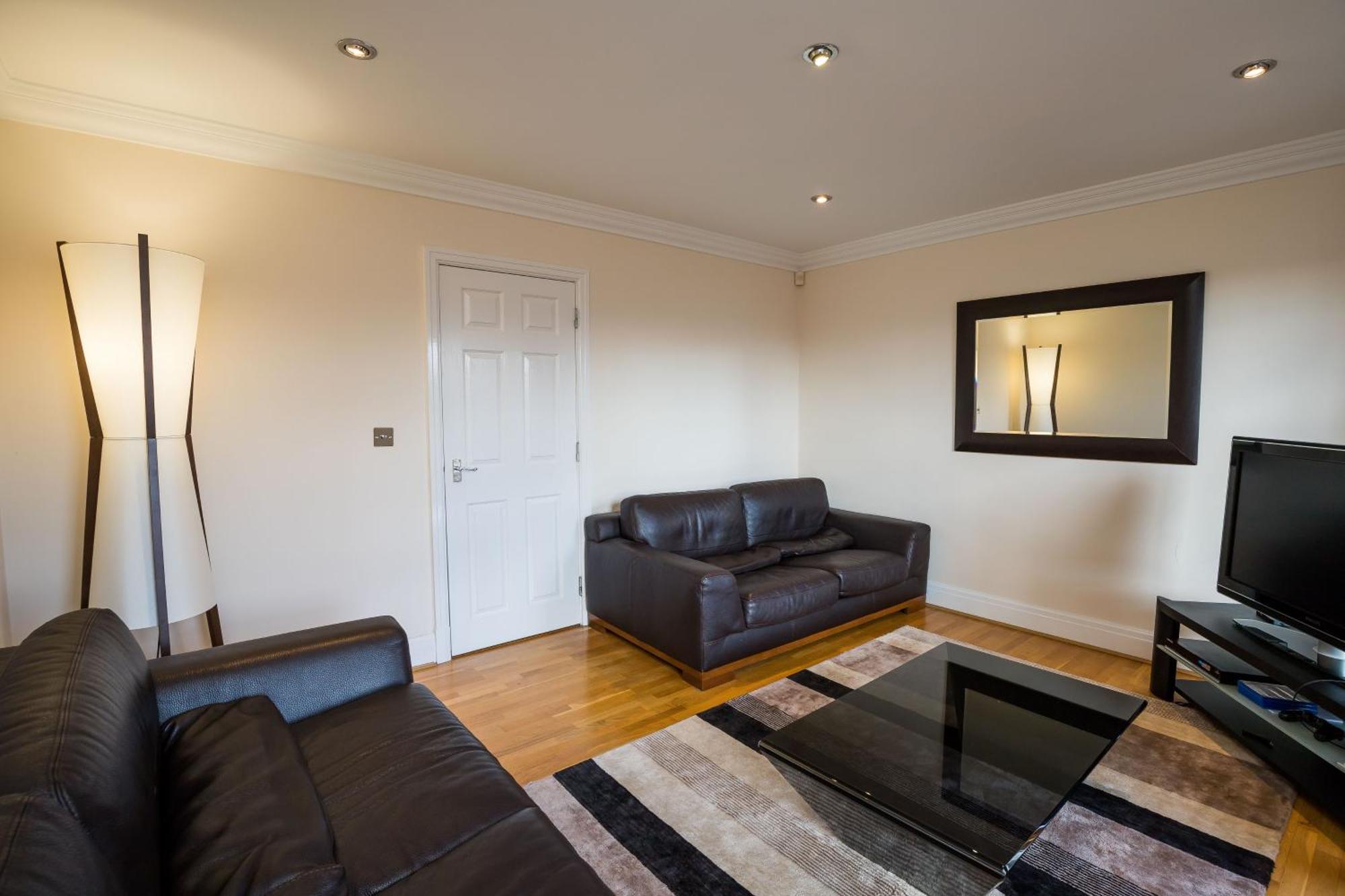 Hotel Spacious, 3 Bed House For 6 In Central Chester Exterior foto